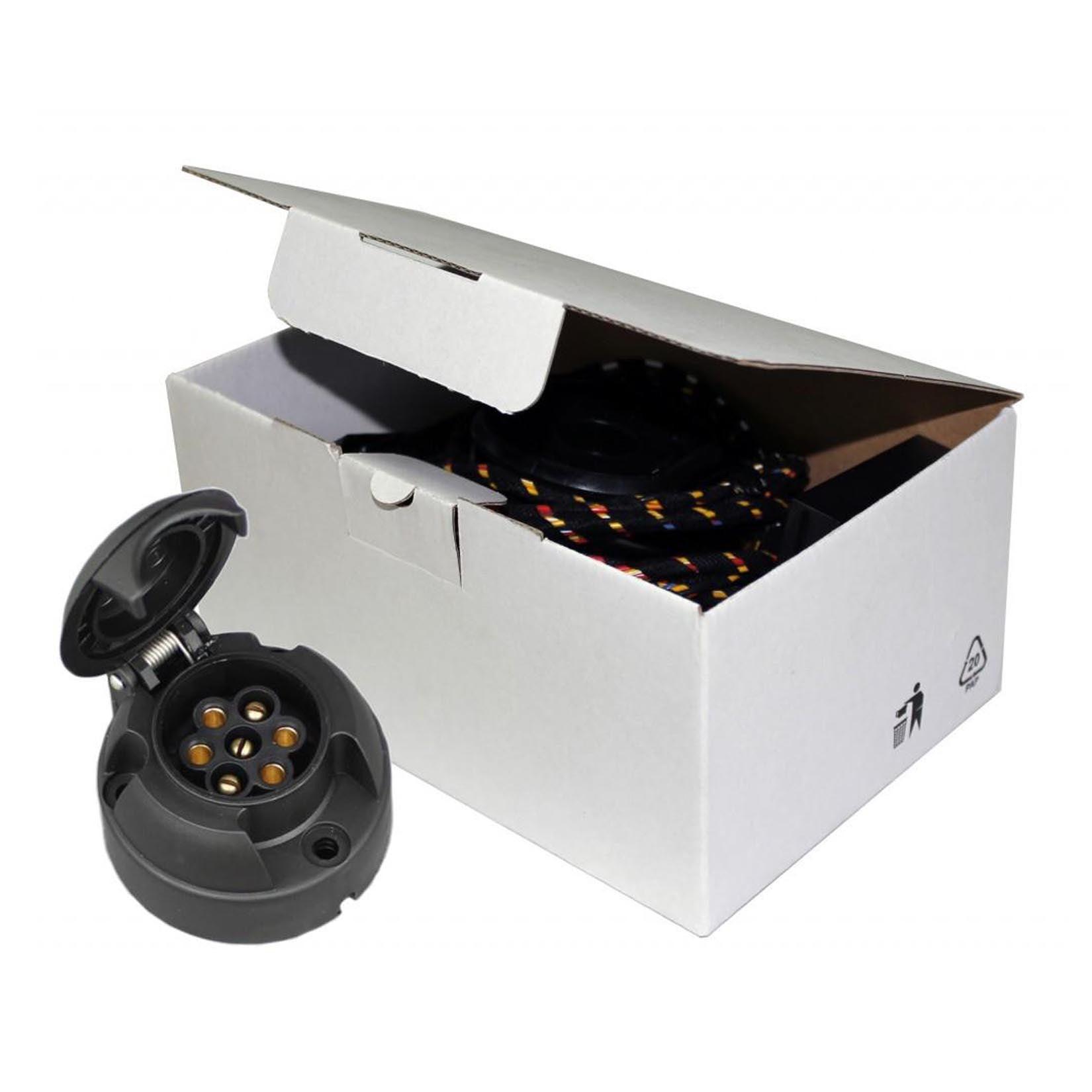 Mitsubishi L200 Long Bed 2010-2015 Dedicated Plug N Play System - 7 Pin