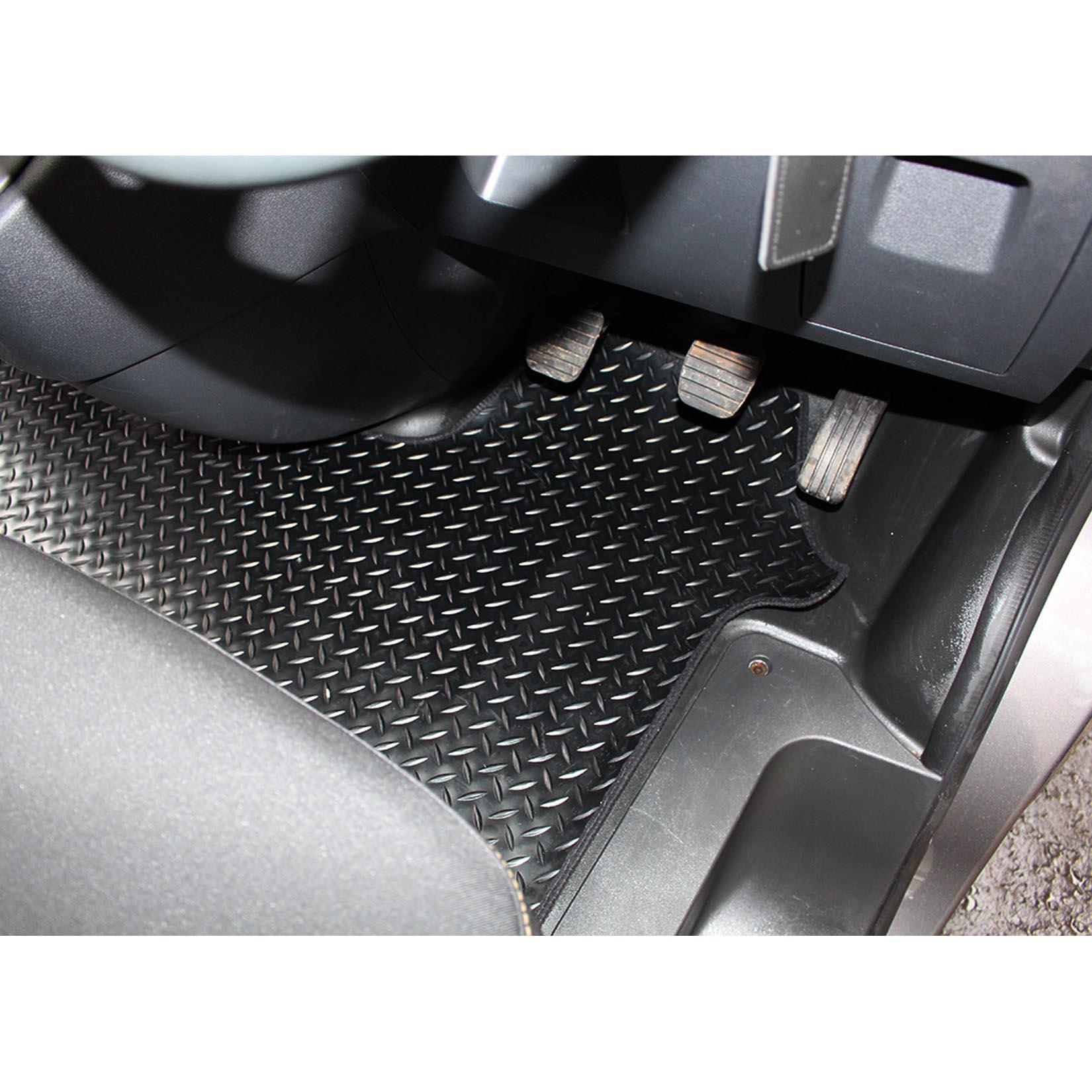 Renault Trafic - Vauxhall Vivaro - 2014 On Stx Tailored Fit Rubber Mat Black